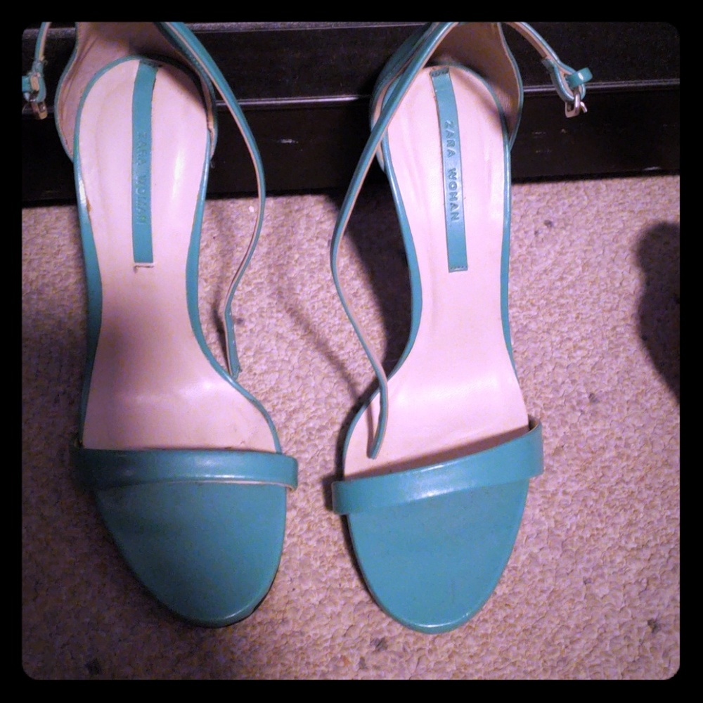 Zara Women Ankle strap heels